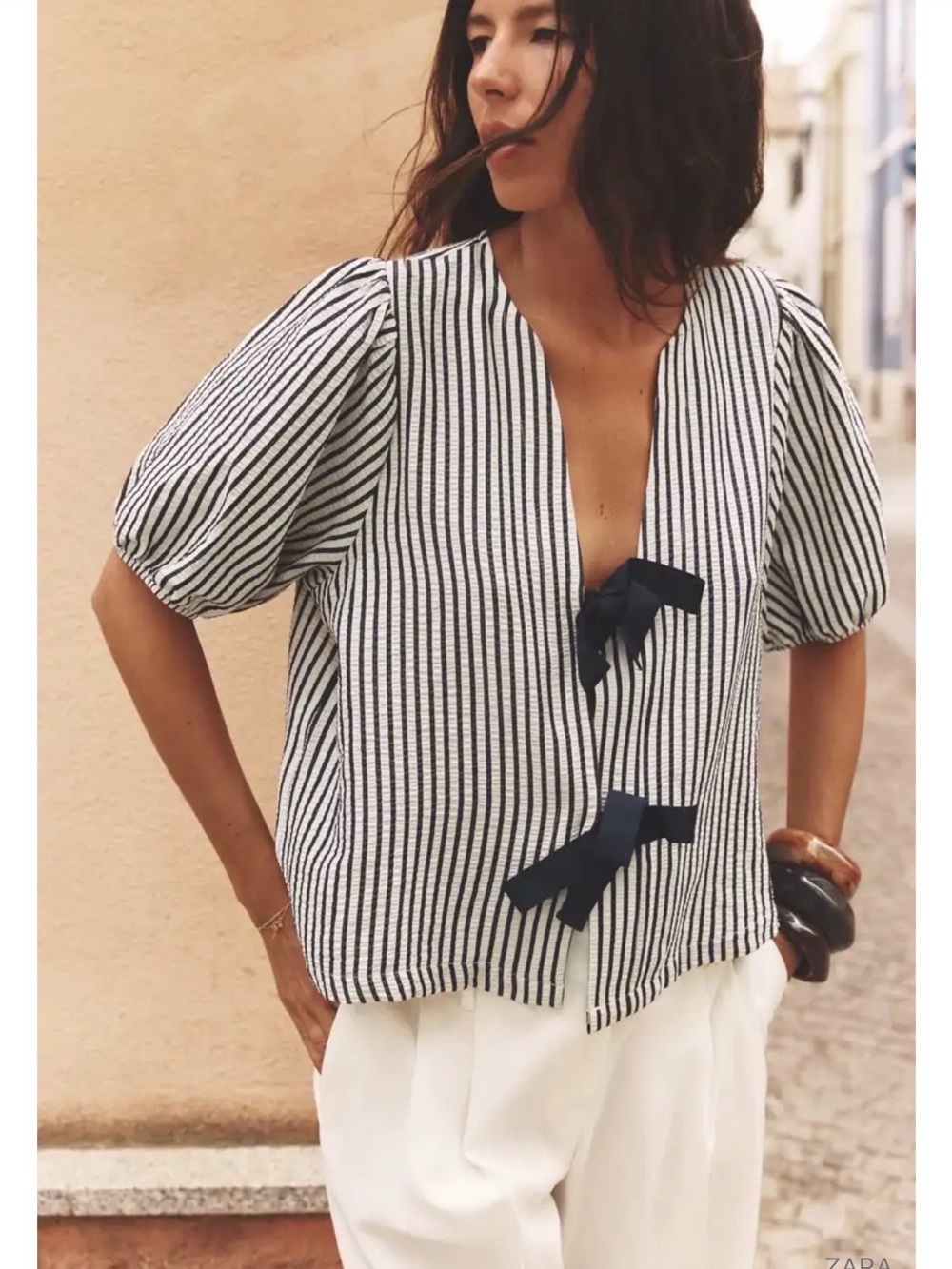 ZARA Seersucker Bow Front Top Navy White Striped Puff Sleeve Cottagecore size M